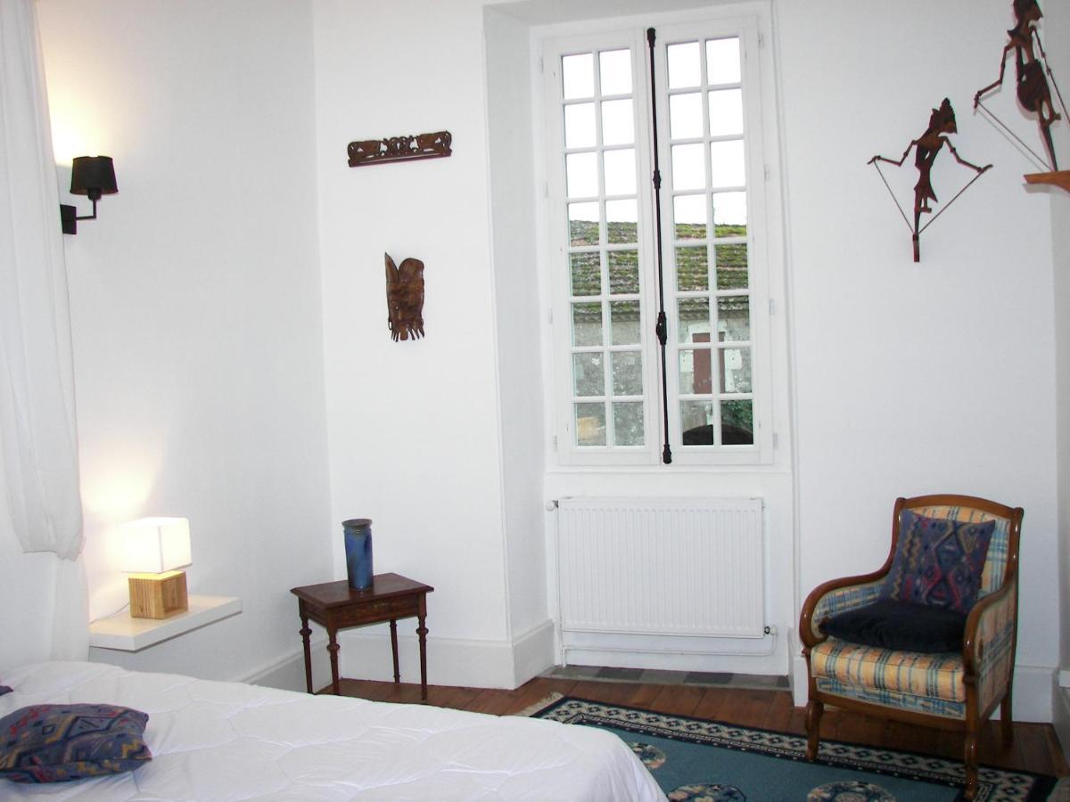 Bed and Breakfast Domaine Du Noble Saint-Jean-de-Thurac Екстер'єр фото