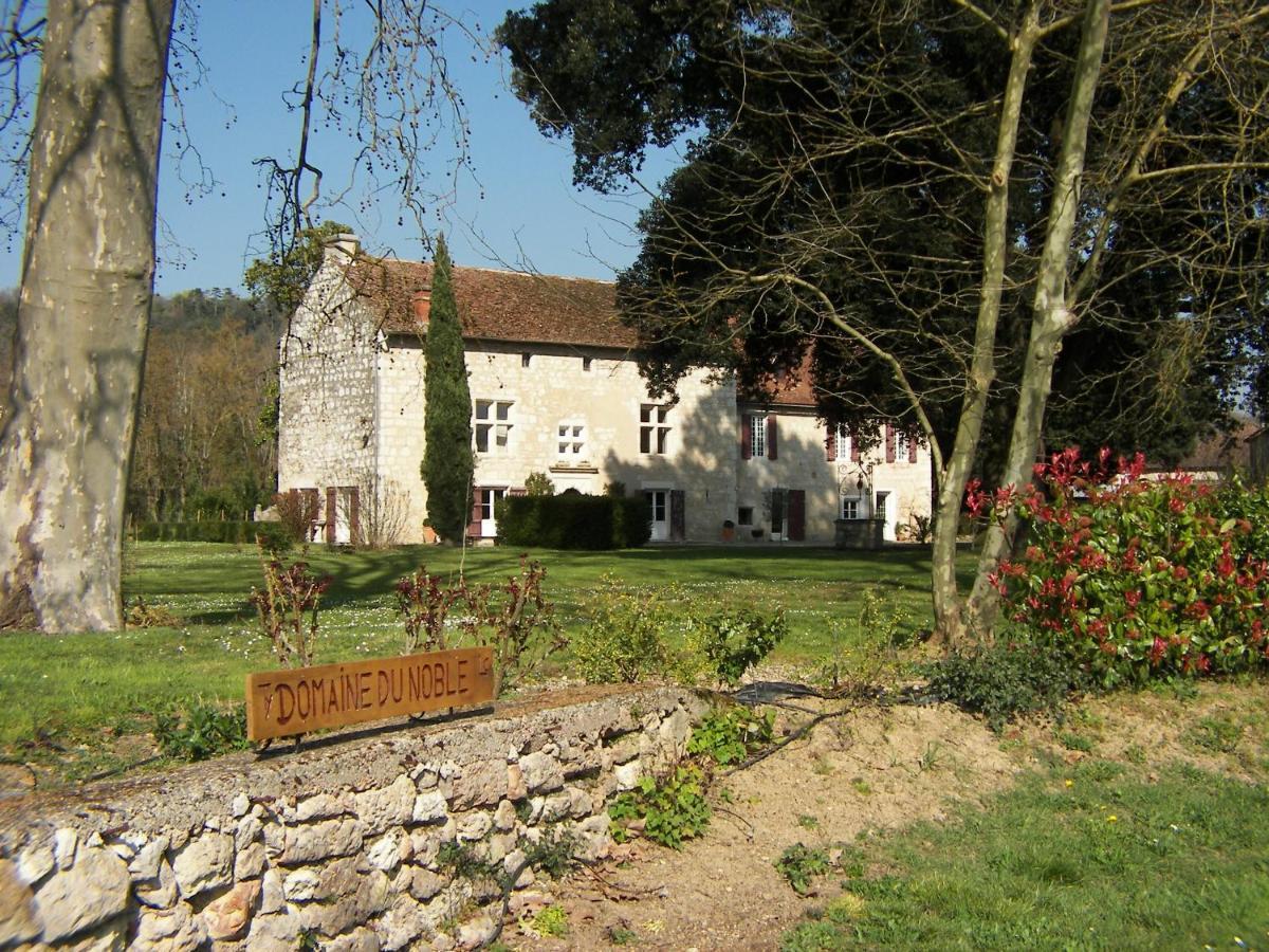 Bed and Breakfast Domaine Du Noble Saint-Jean-de-Thurac Екстер'єр фото